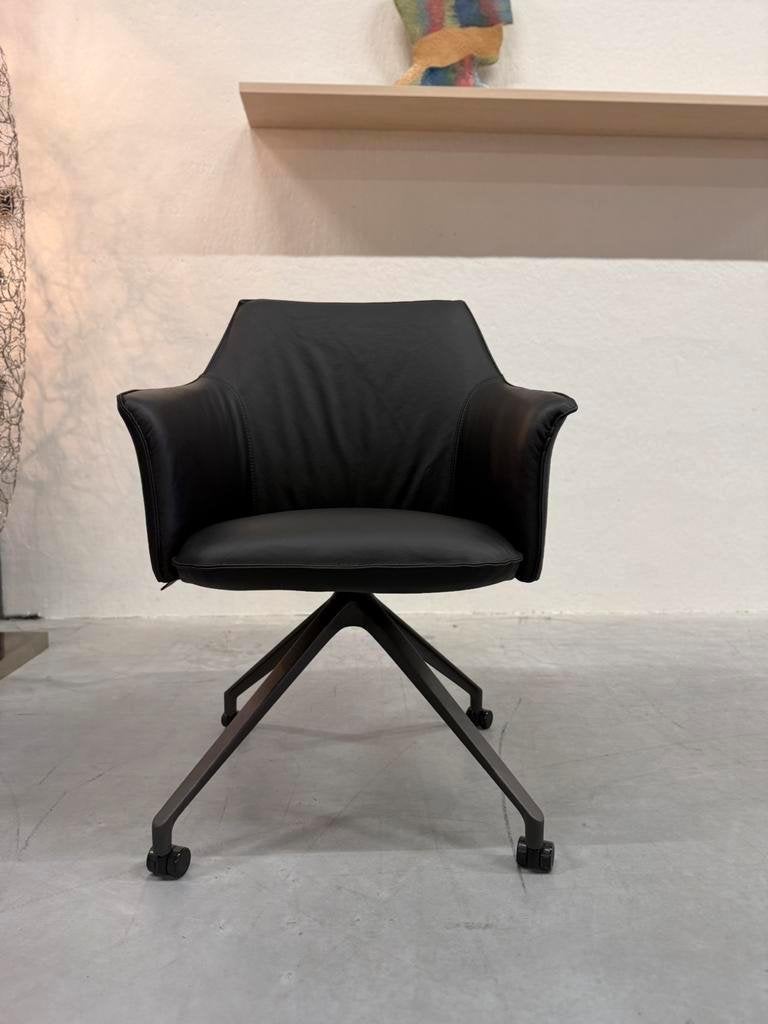 (1) Nieuw Leolux Mara twist eetkamerstoel zwart leer Stoel, Huis en Inrichting, Leolux, Info@leolux.nl, Zwart, Nieuw