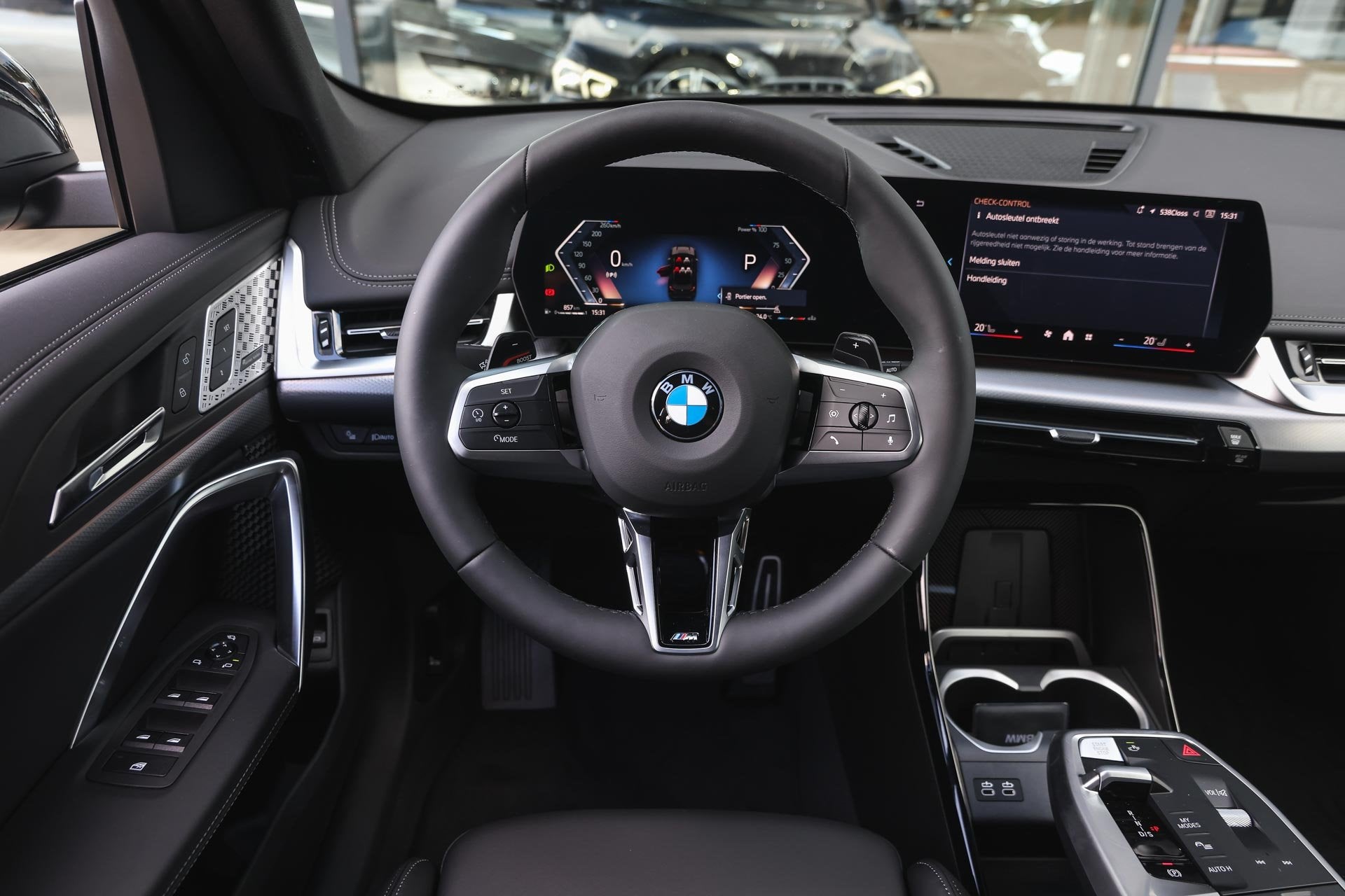 BMW X1 sDrive18i M Sport Automaat / Trekhaak / Sportstoelen, Auto's, Dealer onderhouden, 136 pk, Gebruikt, Met garantie (alle)