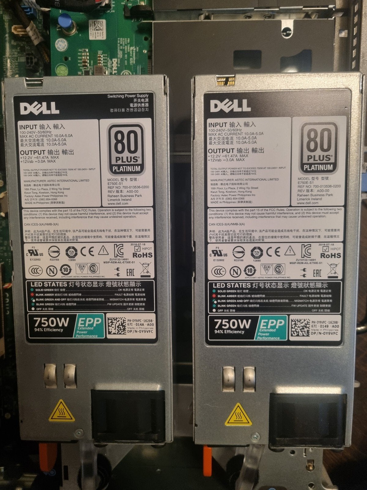 Dell PowerEdge R730xd Barebone – 12x 3.5" LFF, Computers en Software, Hot swappable onderdelen, Ophalen of Verzenden, Zo goed als nieuw