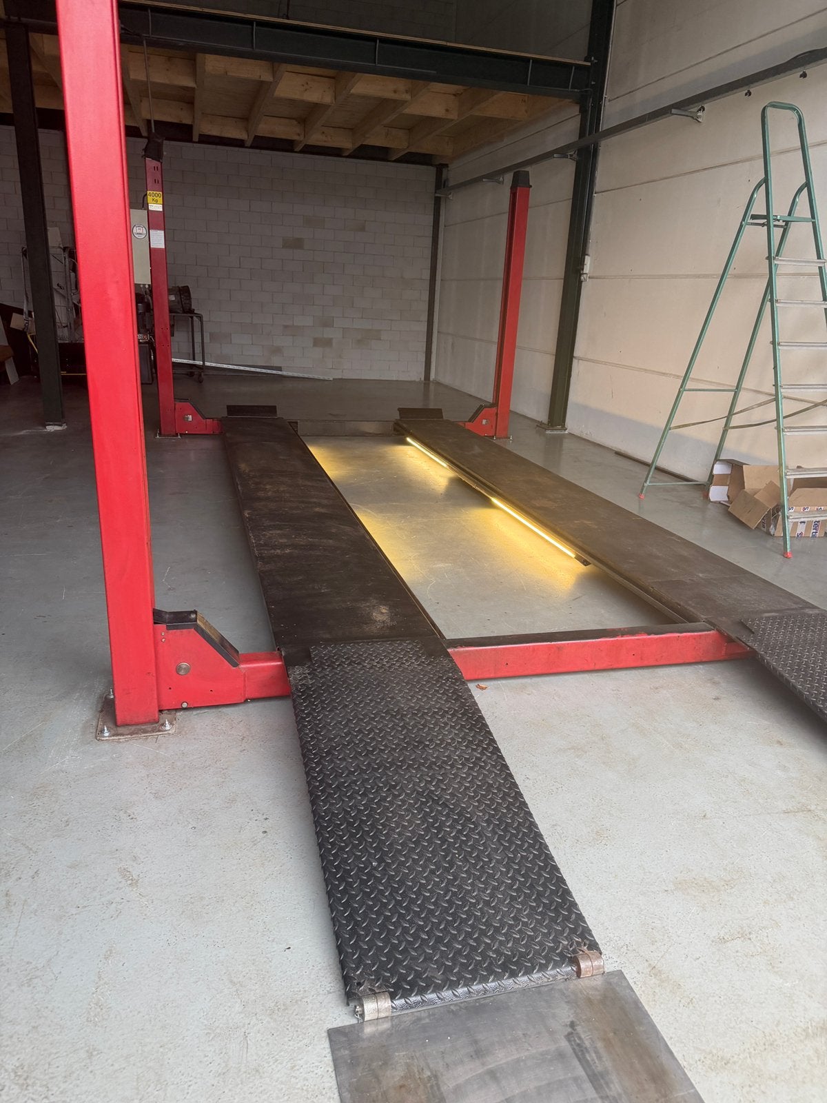 Autobrug OMA 527r 4000kg 2012 Apk brug, Ophalen, Zo goed als nieuw
