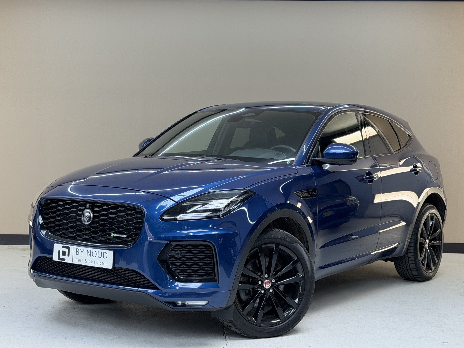 Jaguar E-Pace 1.5 P300e AWD R-Dynamic HSE, 309Pk, 2021, Voll, Auto's, Jaguar, Automaat, Zwart, Blauw, Bedrijf