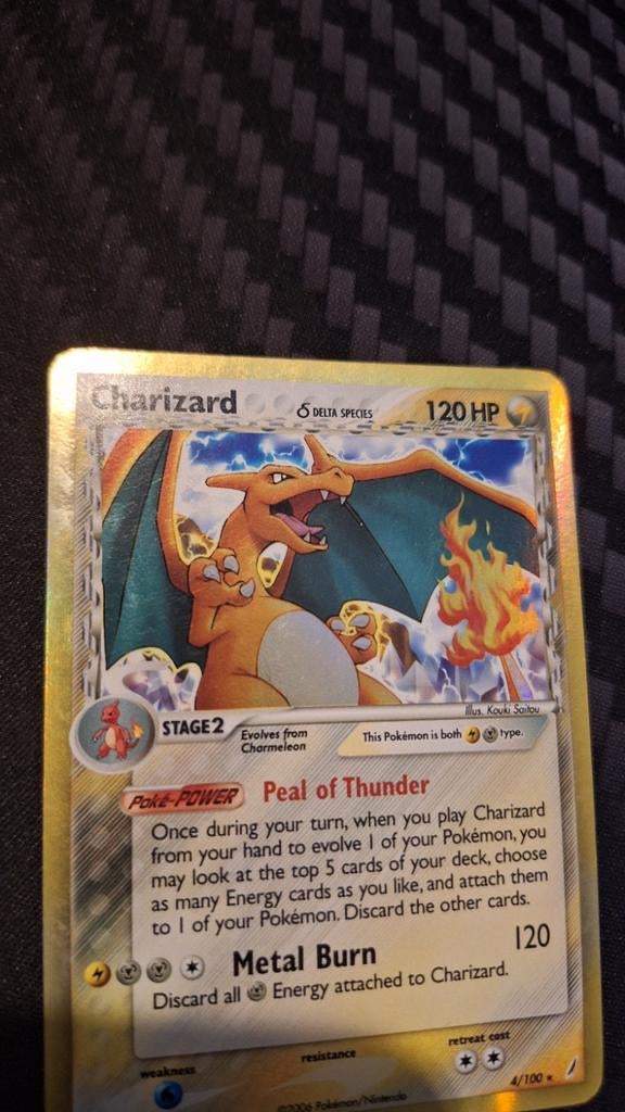 Charizard Crystal Guardians 4/100 2006, Ophalen of Verzenden, Gebruikt, Losse kaart, Foil