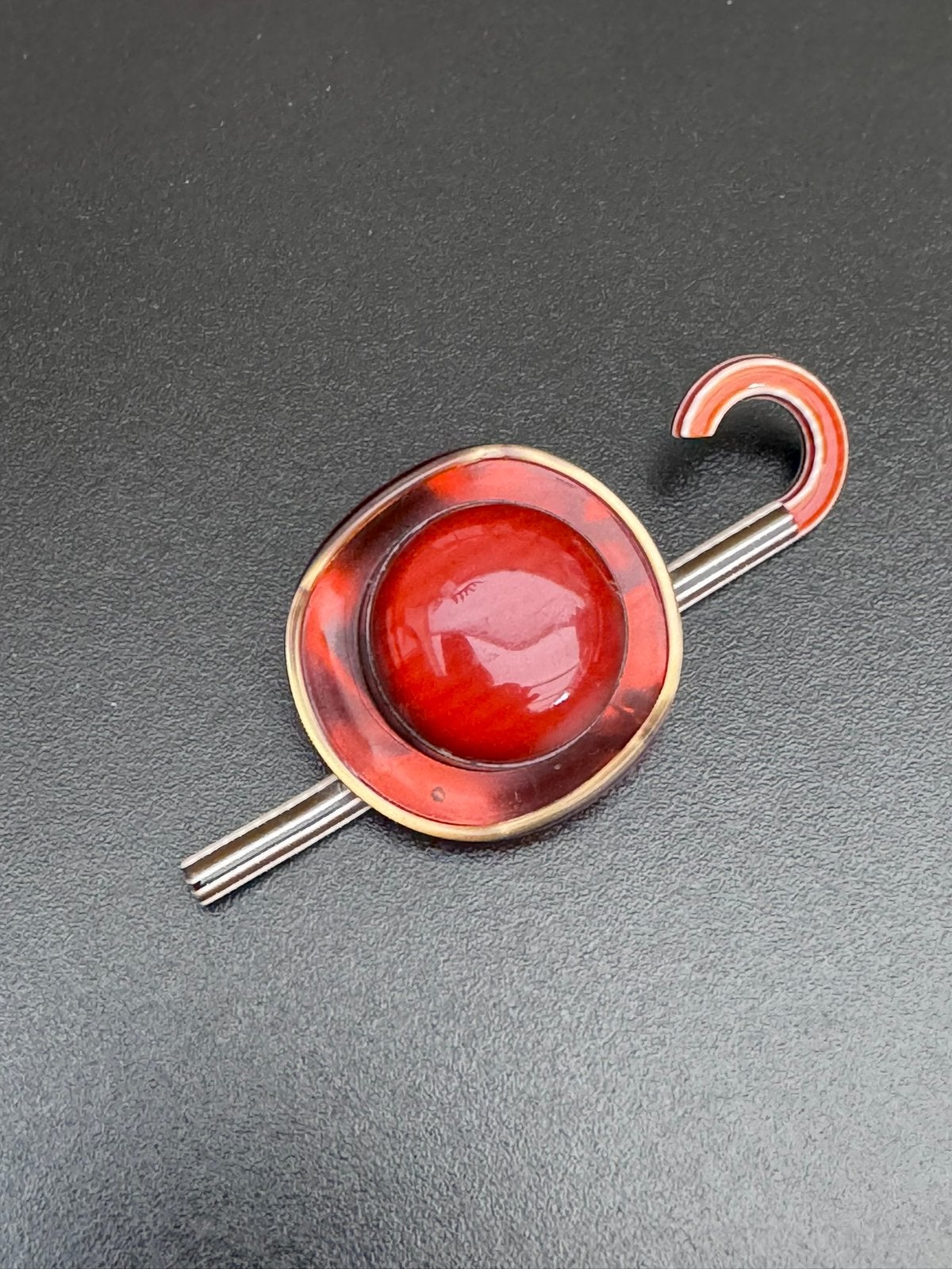 Broche Lea Stein vintage, Sieraden, Tassen en Uiterlijk, Ophalen of Verzenden, Zo goed als nieuw, Overige materialen