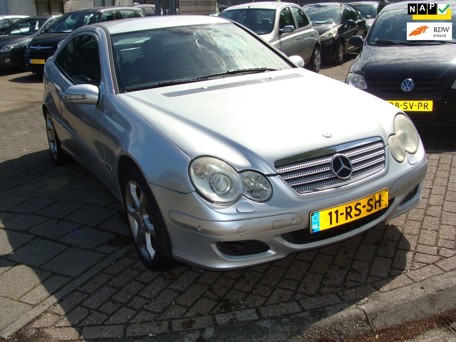 Mercedes-Benz C-klasse Sportcoupé 160 elegance airco navi n, Auto's, Mercedes-Benz, Gebruikt, 4 cilinders, 4 stoelen, 1796 cc