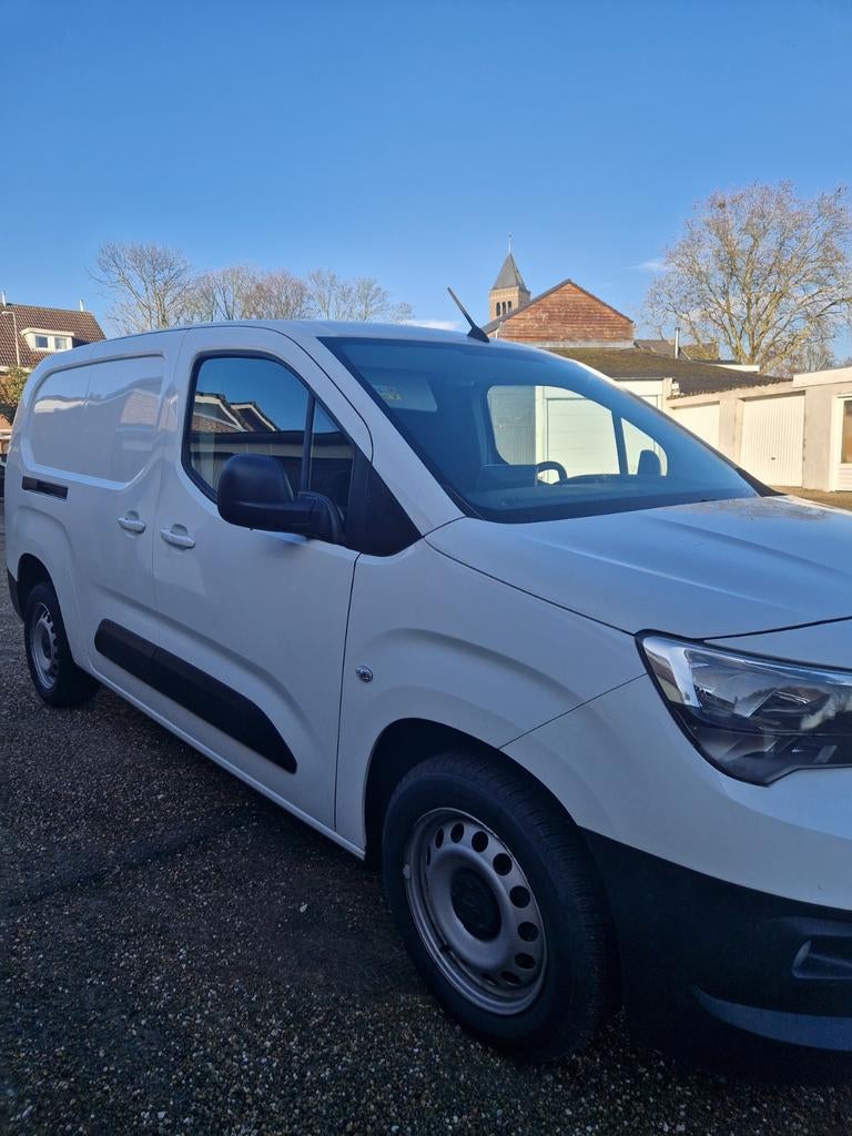 Opel combo 1.2 T  Bjr 2022 L2H1 Edition Benzine, 33 - 40 uur