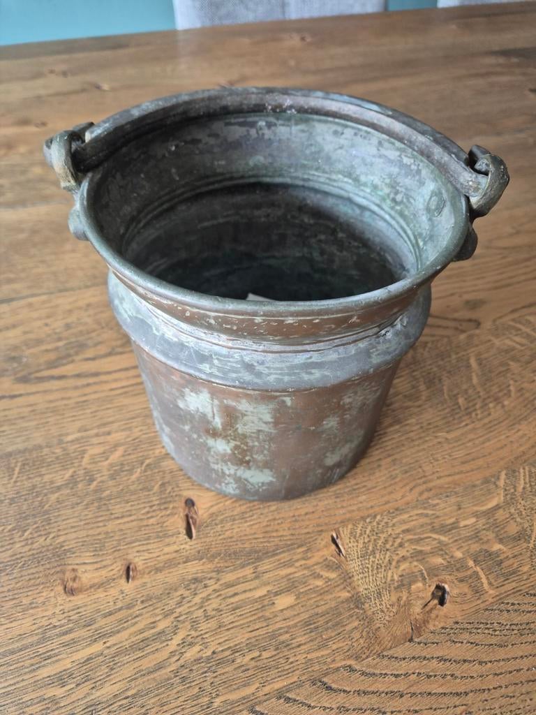 Oude koperen pot met handvat, Ophalen of Verzenden