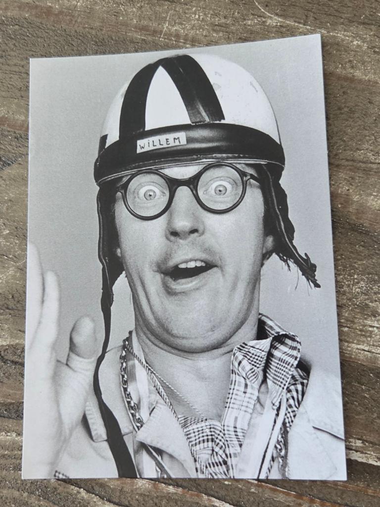 Fotokaart / Fan Kaart: André van Duin als Willempie, Ophalen of Verzenden, Voor 1940