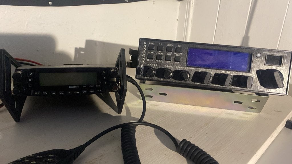tyt 9800 of crt ss 6900 te ruil tegen c4fm (fusion), Ophalen, Zo goed als nieuw, Zender en Ontvanger