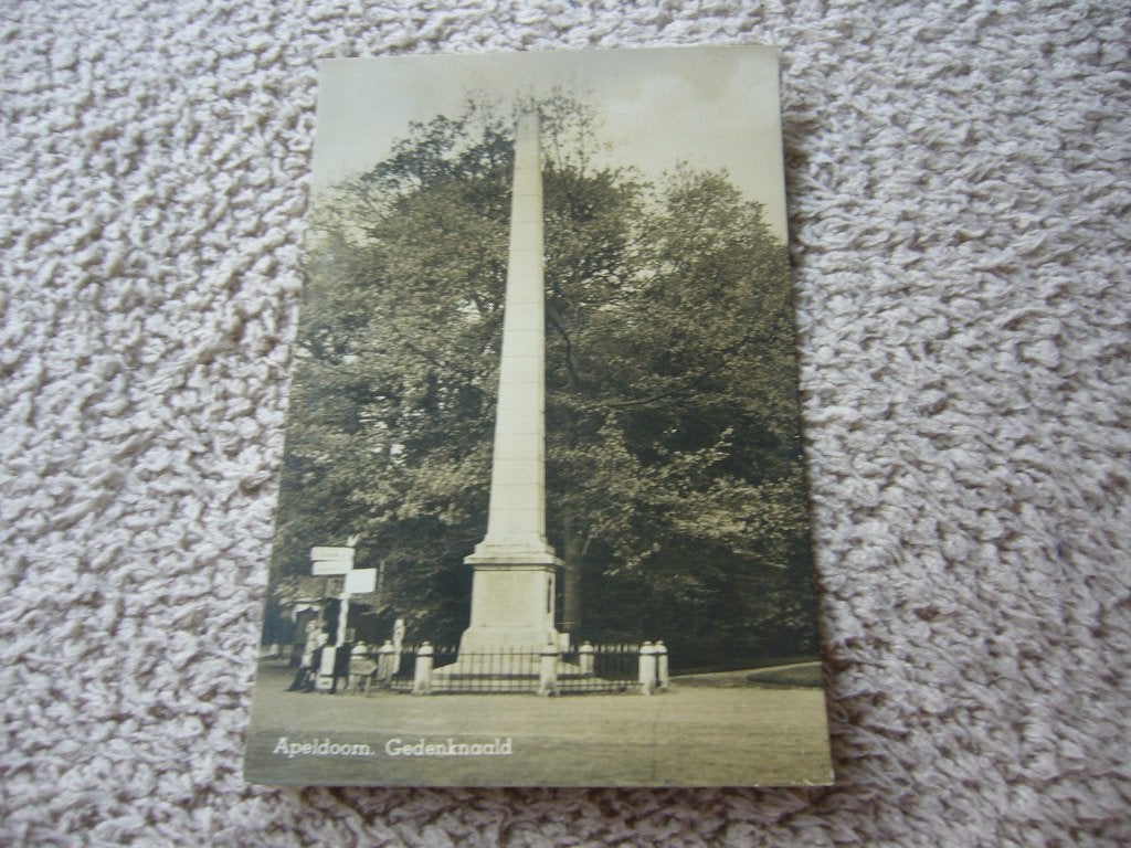 APELDOORN  =  GEDENKNAALD, Ophalen of Verzenden, 1920 tot 1940, Ongelopen, Gelderland