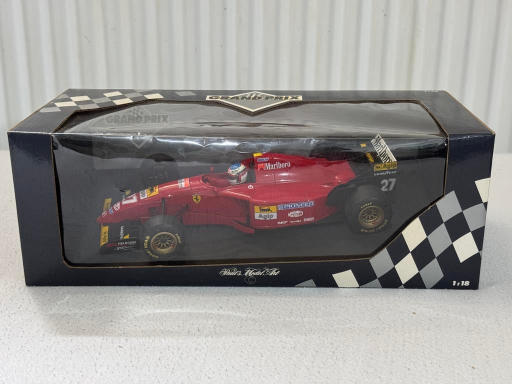 1:18 F1 Ferrari 412T2 1995 MARLBORO Minichamps, Hobby en Vrije tijd, Modelauto's | 1:18, Ophalen of Verzenden, Zo goed als nieuw
