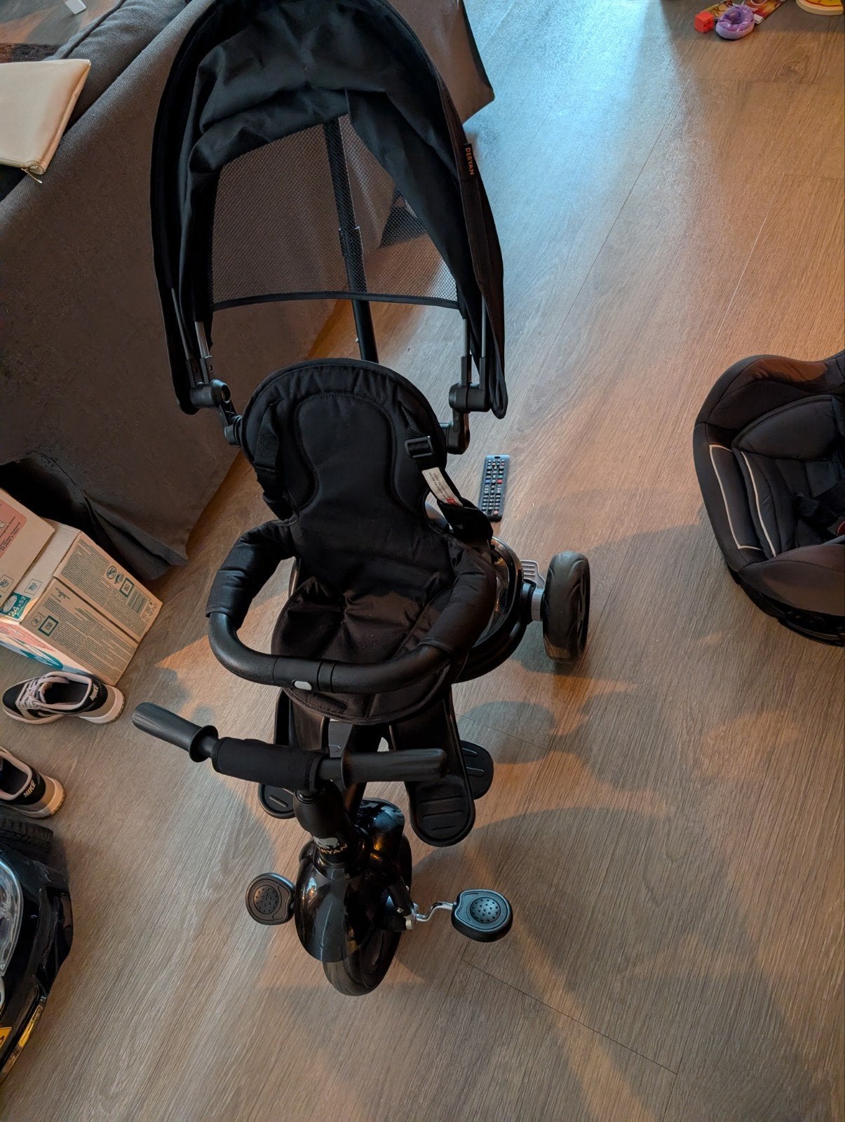 Driewieler deryan, Kinderen en Baby's, Speelgoed | Buiten | Voertuigen en Loopfietsen, Ophalen, Zo goed als nieuw