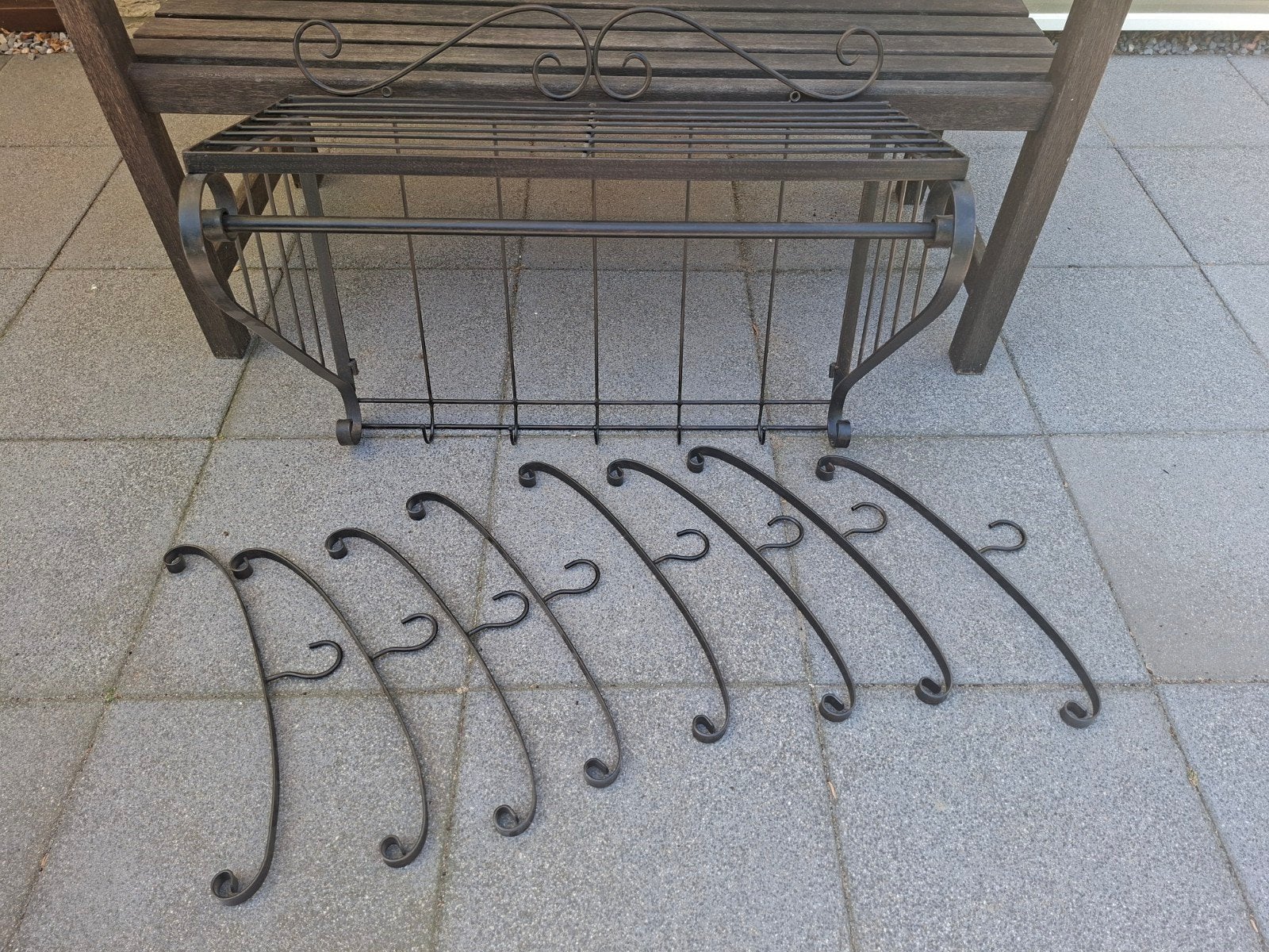 zwarte metalen wandkapstok met hoedenrek en 8 hangers, Gebruikt, Minder dan 100 cm, Metaal, Ophalen
