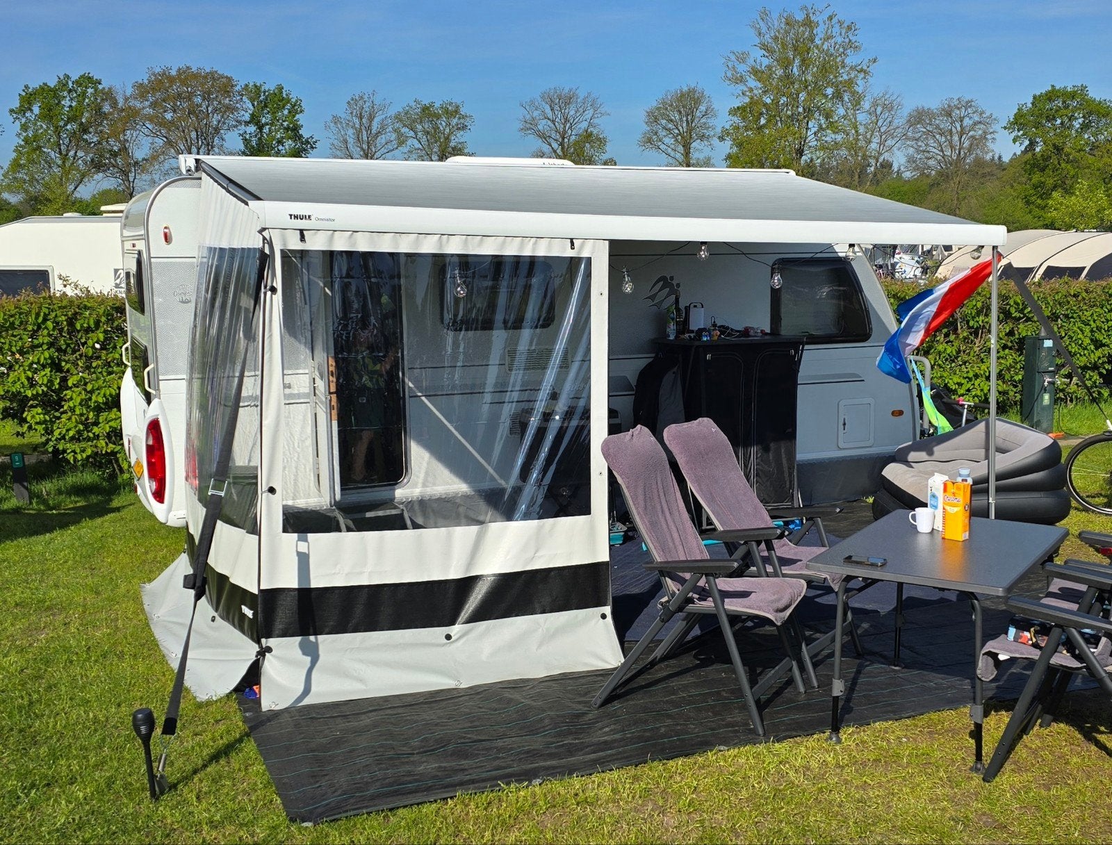 Thule Rain Blocker G2: Voorwand (172cm) en Zijwand (2.50m), Caravans en Kamperen, Ophalen, Zo goed als nieuw