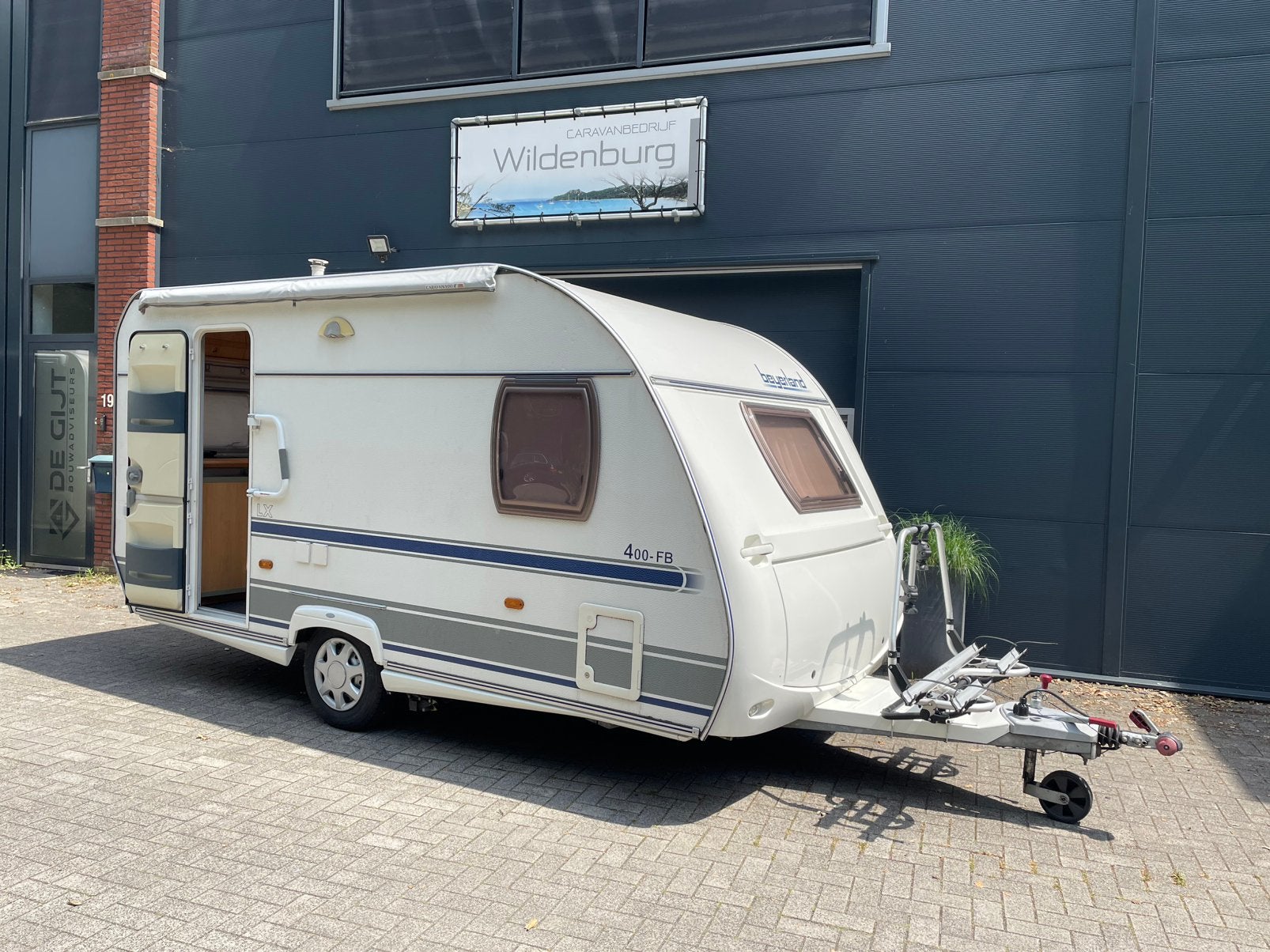 Schitterende Beyerland Vitesse 400FB, Fransbed, Mover, Schokbreker, Bedrijf, Treinzit, 750 - 1000 kg