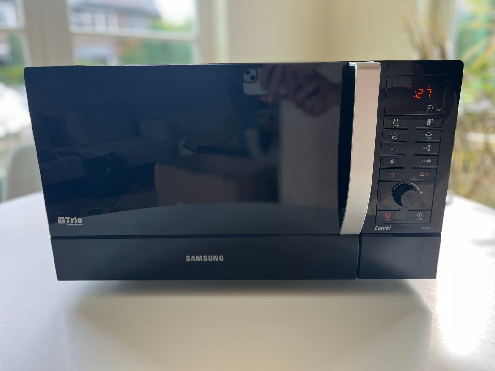 Samsung CE107M Combimagnetron - Z.G.A.N. - Weinig gebruikt, Witgoed en Apparatuur, Ophalen, Combimagnetron, Grill, Zo goed als nieuw