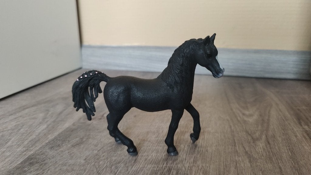 Schleich Arabische merrie zwart met glitterstaart, Ophalen of Verzenden, Zo goed als nieuw