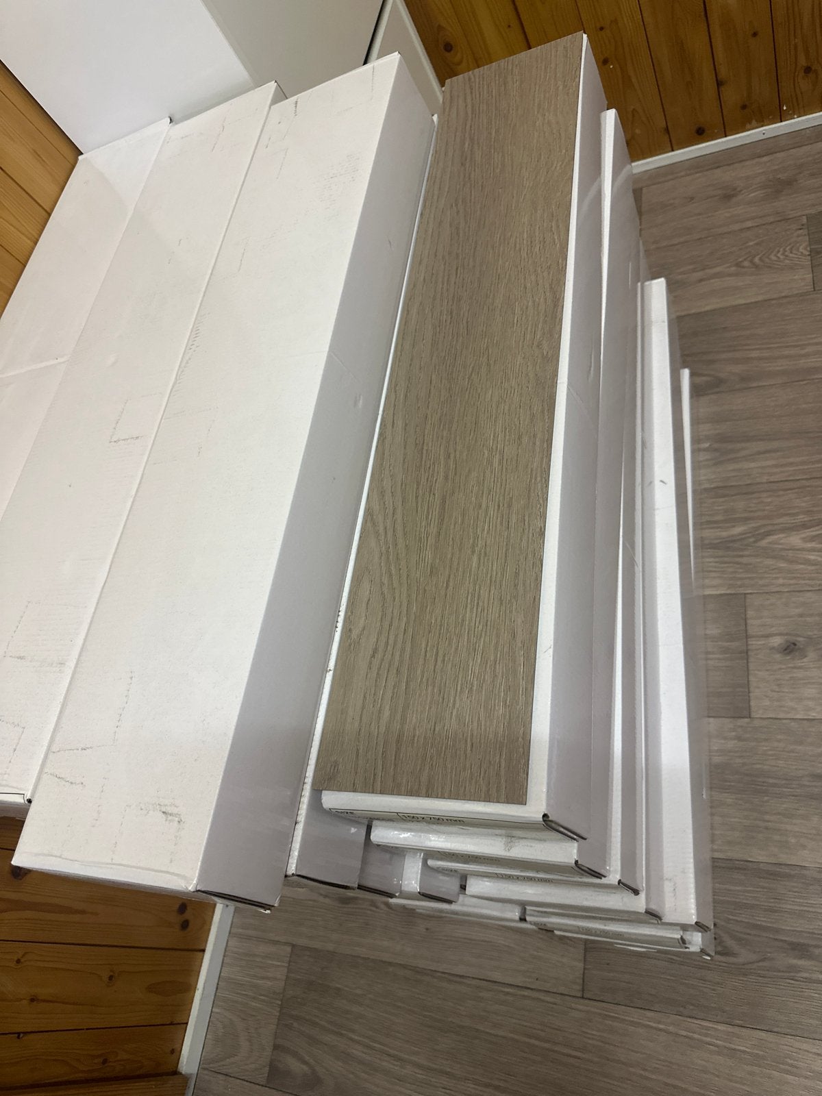 Visgraat vloer - 30 dichte pakken en 1 open pak, Ophalen, Kunststof, 50 tot 150 cm, Nieuw