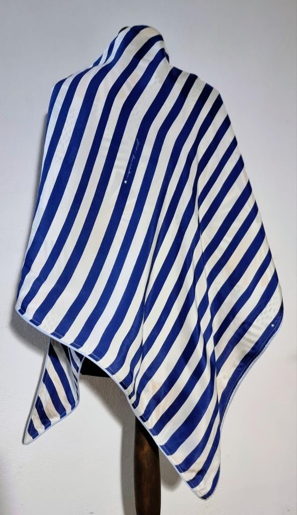 POM-Amsterdam splinternieuwe grote sjaal 200x125x125, Kleding | Dames, Mutsen, Sjaals en Handschoenen, POM-Amsterdam, Maat 46/48 (XL) of groter
