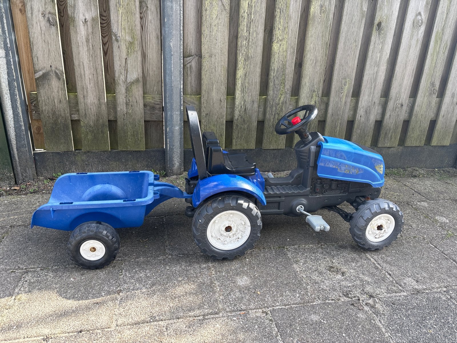 Blauwe traptractor met aanhanger - Gebruikt, Ophalen, Gebruikt, Trapvoertuig