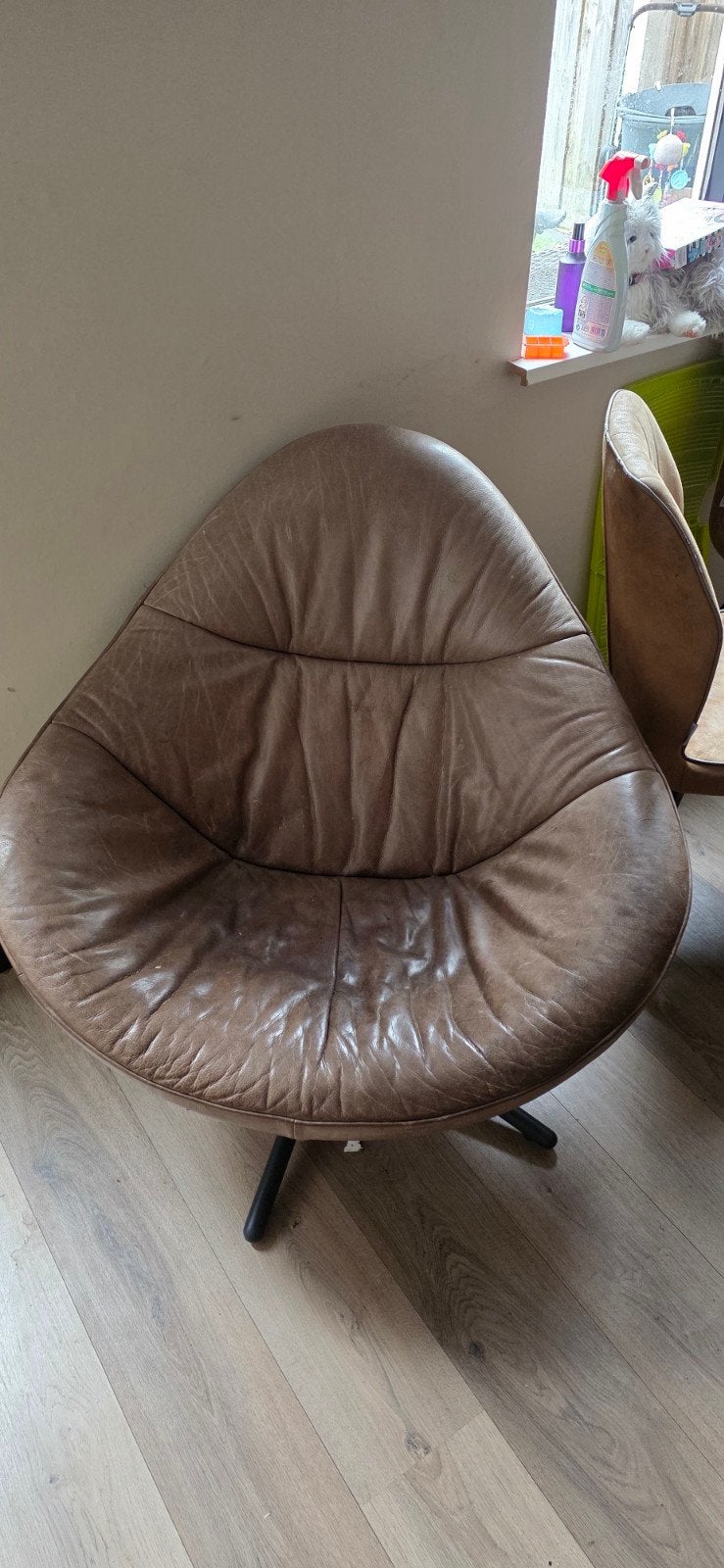 2 mooie leren stoelen met poef, Huis en Inrichting, Fauteuils, Ophalen, Gebruikt, 75 tot 100 cm, Leer