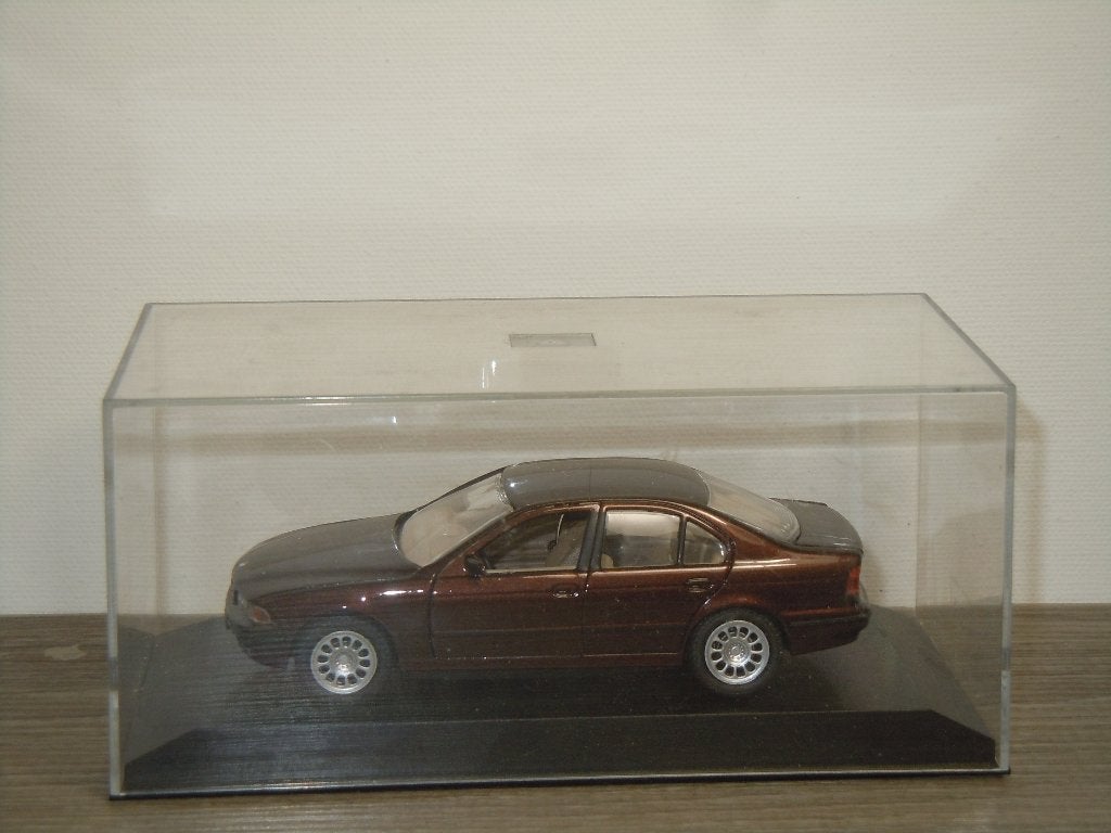 BMW 5 Serie Saloon - Schabak 1:43 - in Box, Overige merken, Duitsland, Verzenden, Zo goed als nieuw