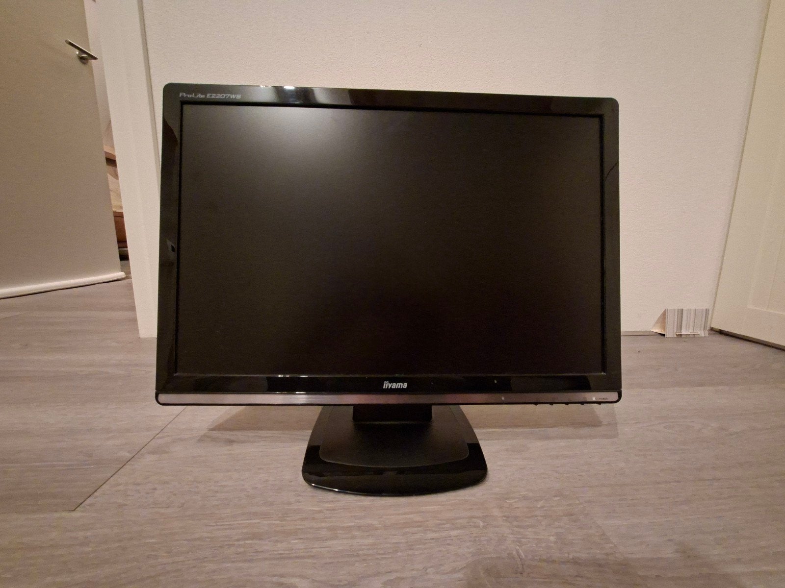 Iiyama 22 inch monitor, Ophalen, Gebruikt