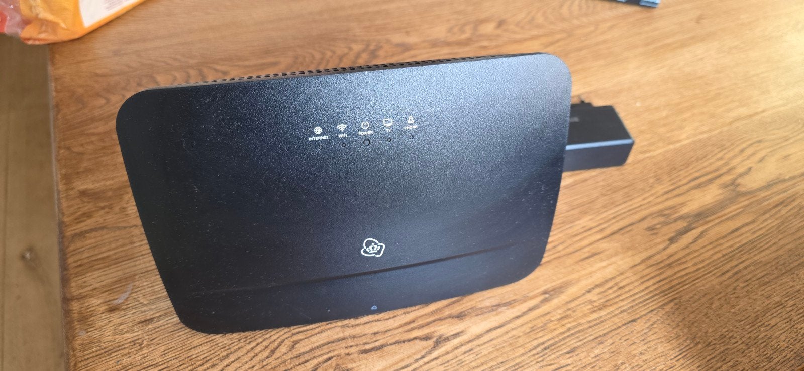 kpn box12b  modem/router - Zo goed als nieuw, Ophalen of Verzenden, Zo goed als nieuw, Router met modem, Telenet