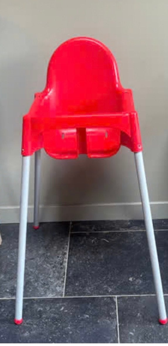 IKEA kinderstoel rood, Ophalen of Verzenden, Gebruikt, Overige typen, Aanschuifbaar