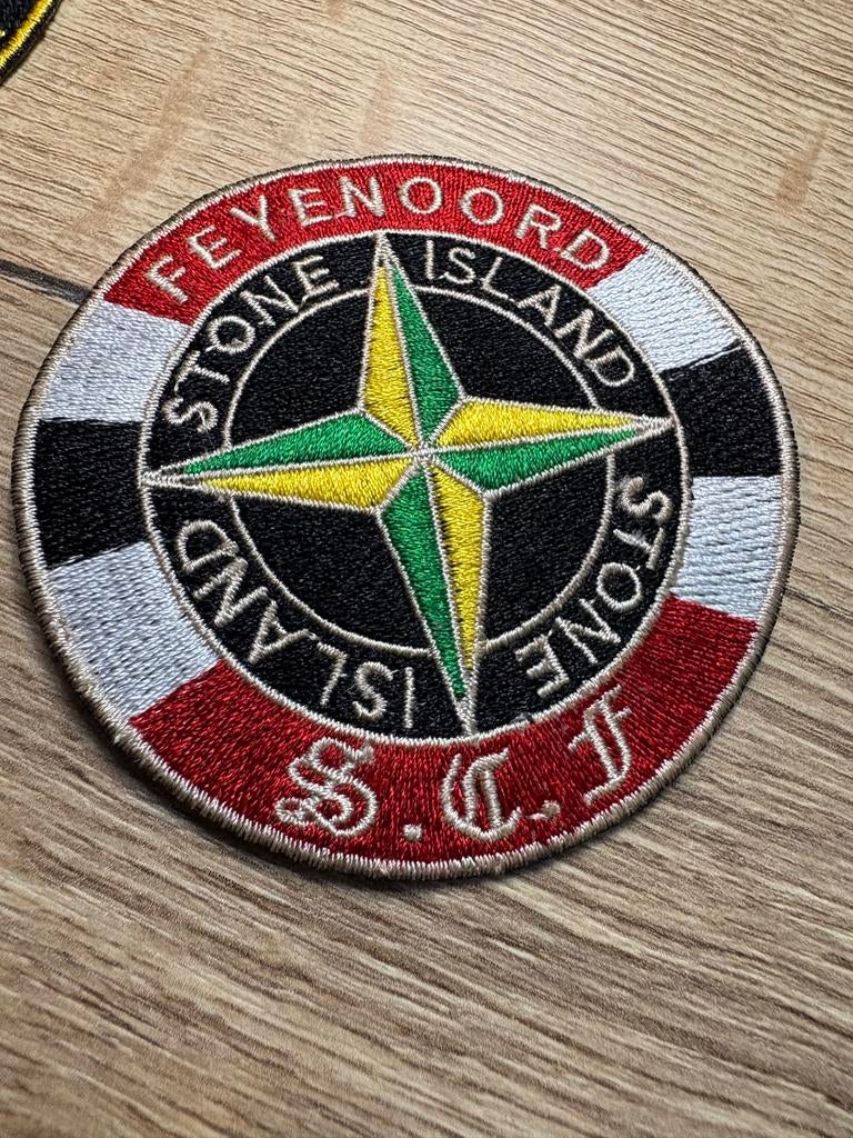 Feyenoord Stone Island Patch - Geborduurd, Verzamelen, Sportartikelen en Voetbal, Ophalen of Verzenden, Nieuw, Feyenoord