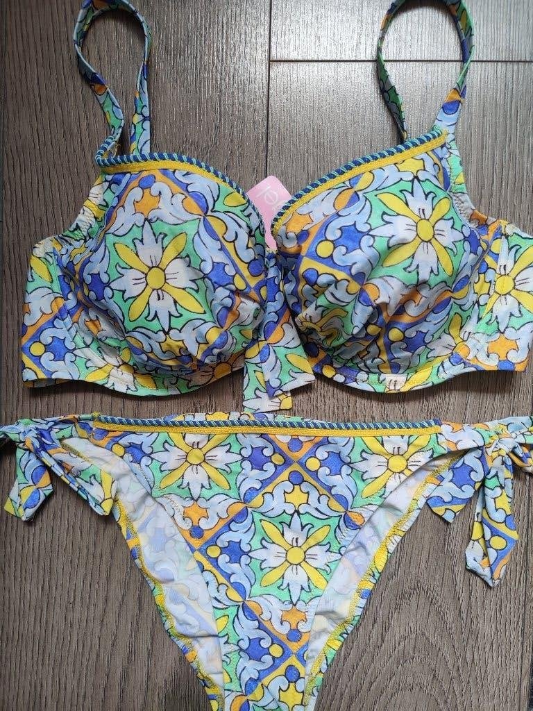antigel nieuwe kleurrijke bikini maat 40 top 80 E, Ophalen of Verzenden, Nieuw, Overige kleuren, Bikini