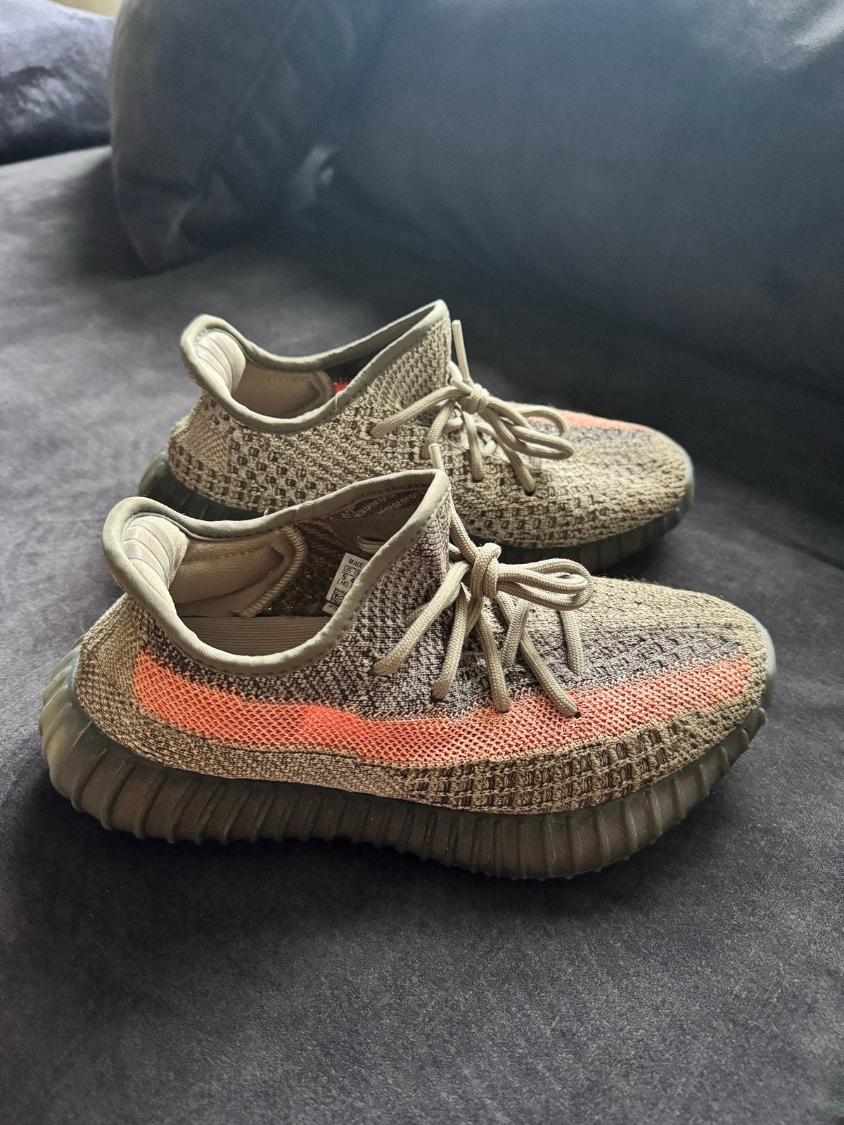 Yeezy Boost 350 V2 Beluga 2.0 - Maat 37⅓ - Gebruikt, Kleding | Dames, Verzenden, Gedragen, Grijs, Sneakers of Gympen