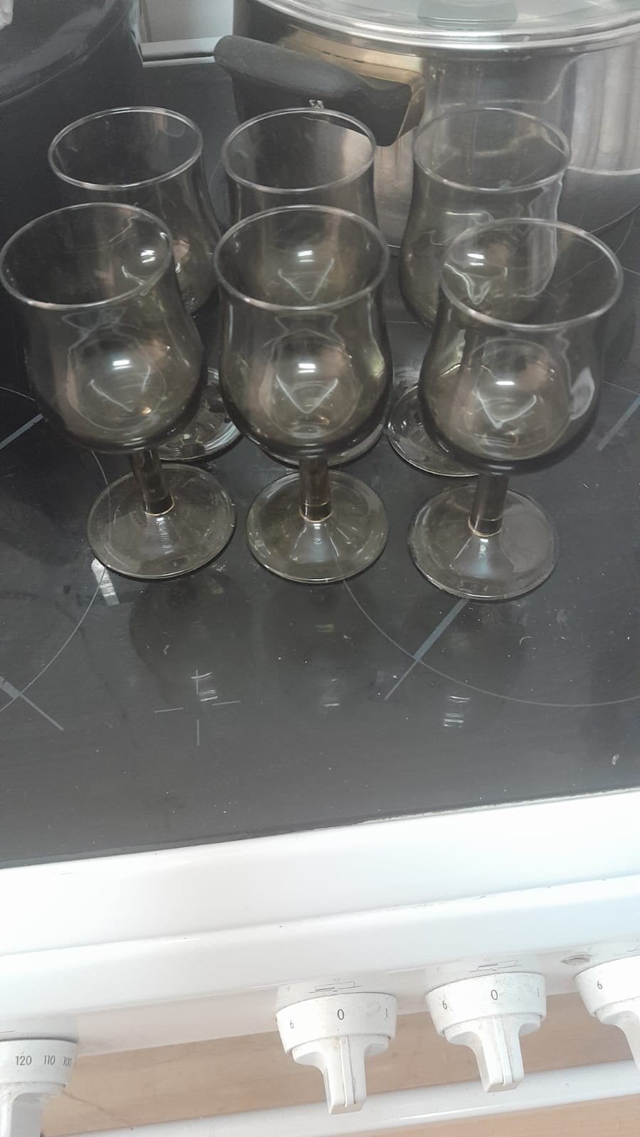 Set van 6 rookglazen wijnglazen, Ophalen