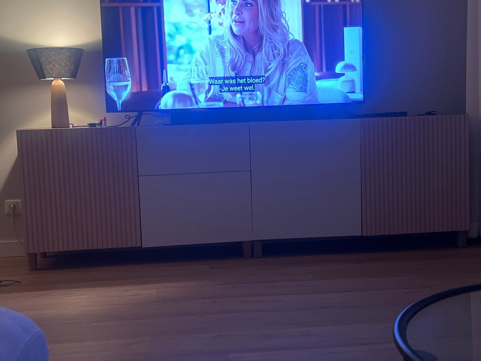 IKEA TV meubel besta - Modern en functioneel