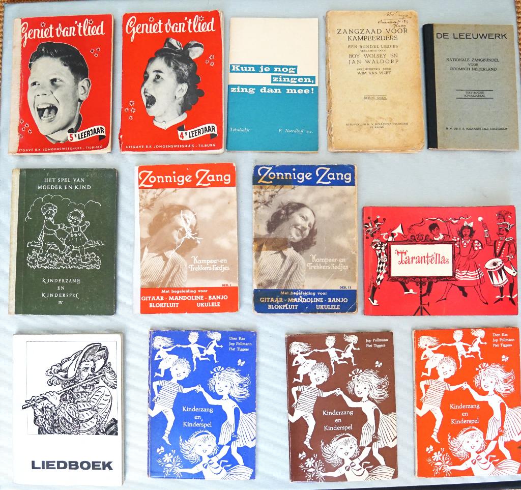 zangbundels (32 stuks), Muziek en Instrumenten, Bladmuziek, Gebruikt, Overige soorten, Ophalen of Verzenden, Piano