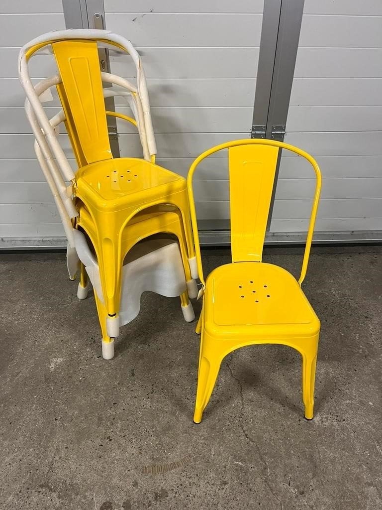 14 stuks Tolix / Bolero gele metalen stoelen Stapelbaar, Ophalen, Overige kleuren, Zo goed als nieuw, Metaal