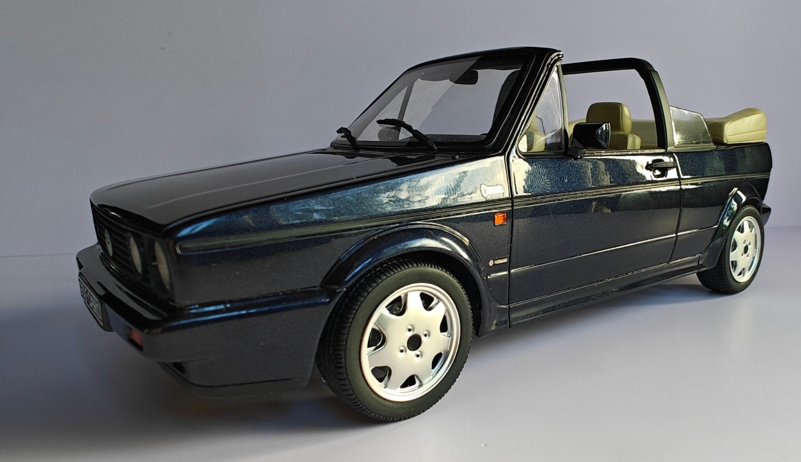 VW Golf 1 Cabrio Classic Line blauw 1:18 ottomobile OT531, Ophalen of Verzenden, Zo goed als nieuw, Auto, OttOMobile