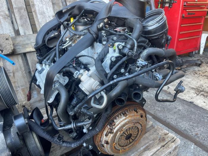 Motor van een Seat Arona, Gebruikt, -, Verzenden, -