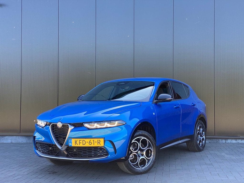 Alfa Romeo Tonale 1.3T PHEV Ti | Virtual (bj 2024), Automaat, Euro 6, 4 cilinders, 700 kg