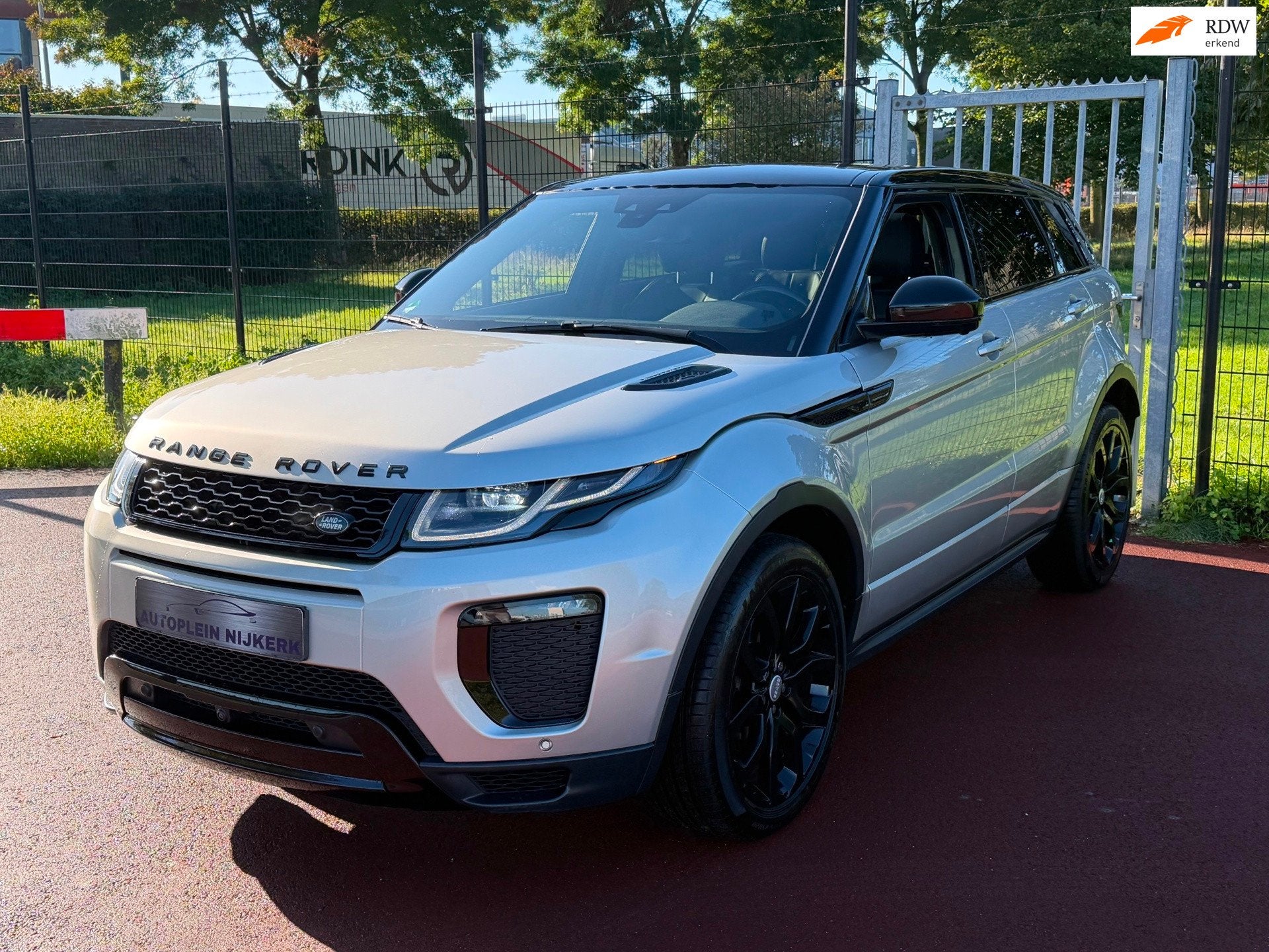 Land Rover Range Rover Evoque 2.0 TD4 HSE Dynamic Pano 20inc, Auto's, Automaat, Dealer onderhouden, Gebruikt, Euro 6
