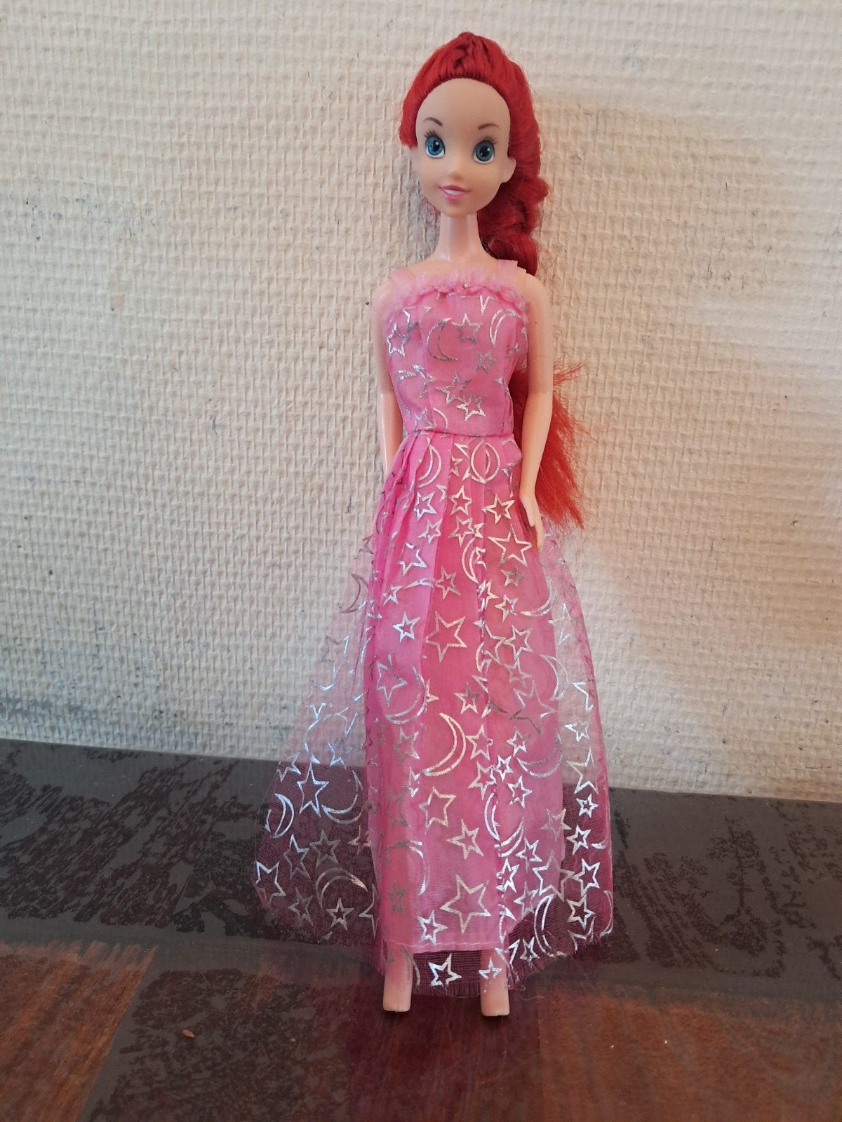 Barbie pop met 5 jurken, Ophalen of Verzenden, Gebruikt, Barbie