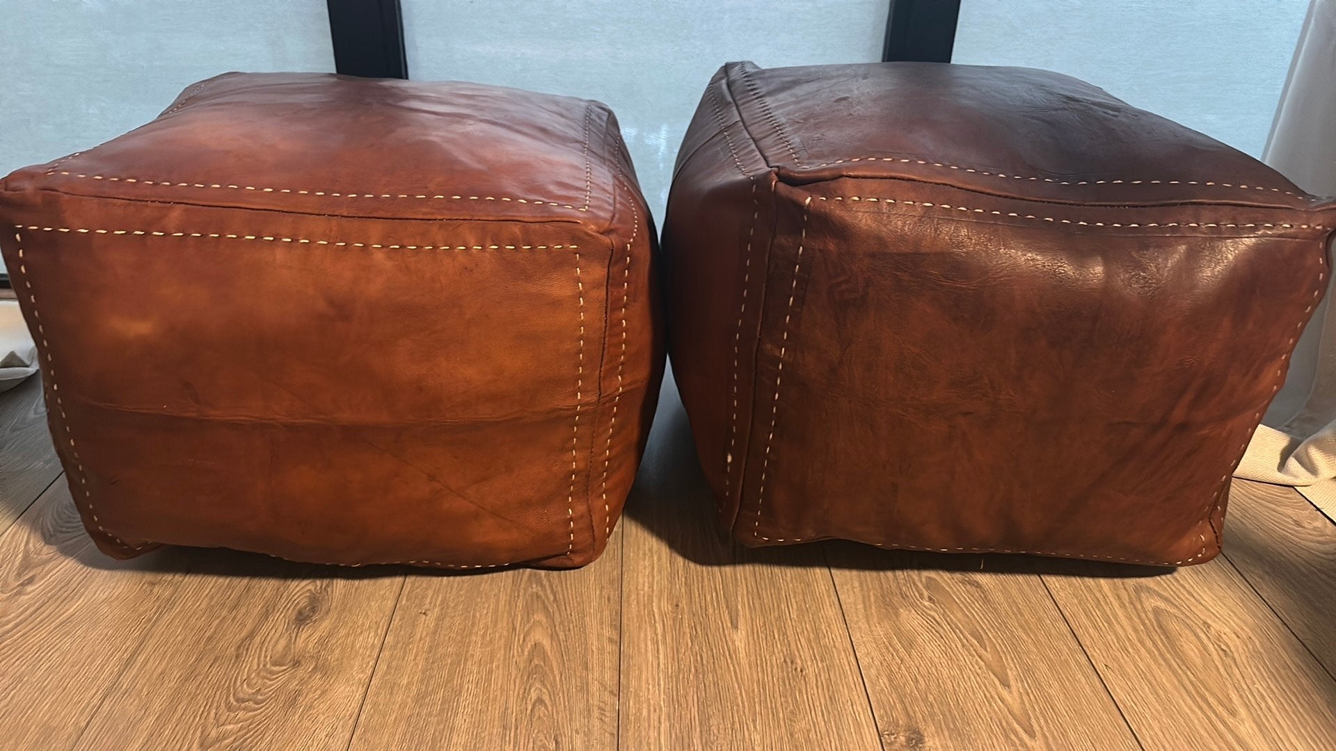 Echte marokkaanse poefen handgemaakt, Ophalen, Minder dan 50 cm, Vierkant, Leer