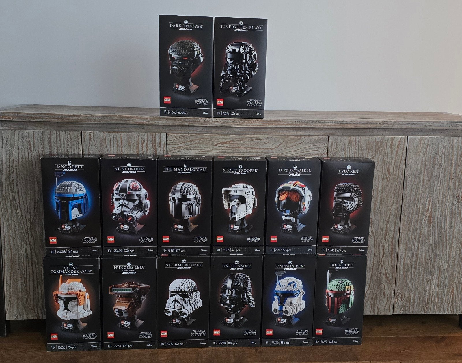 Foto 2 van Bijna complete Star Wars Lego Helmet Collectie (14 stuks).
