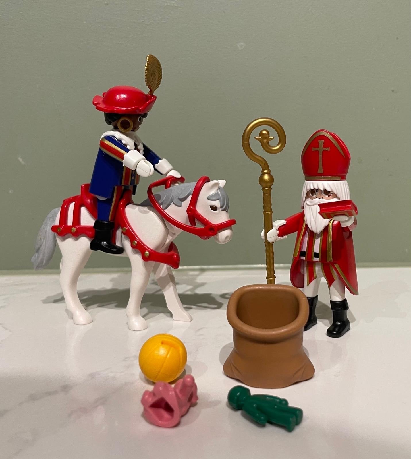 Playmobil Sinterklaas en Piet met paard en kado's, Gebruikt, Complete set, Ophalen of Verzenden, Figuren