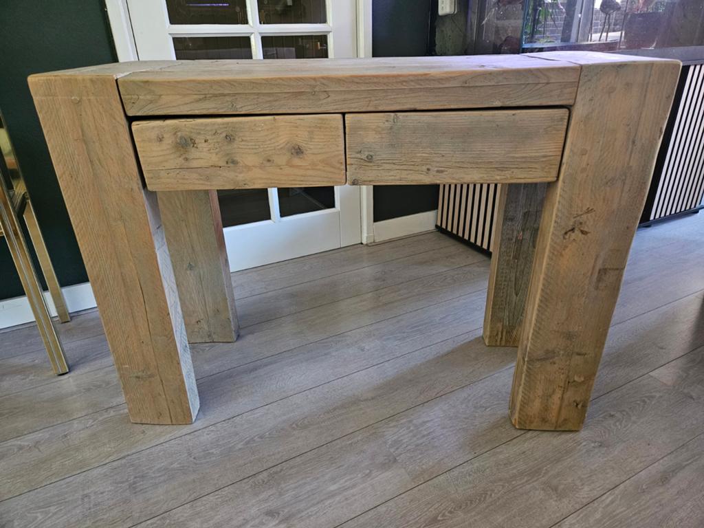 Sidetable white Wash, Huis en Inrichting, Tafels | Sidetables, 100 tot 150 cm, Ophalen of Verzenden, Zo goed als nieuw, 25 tot 50 cm