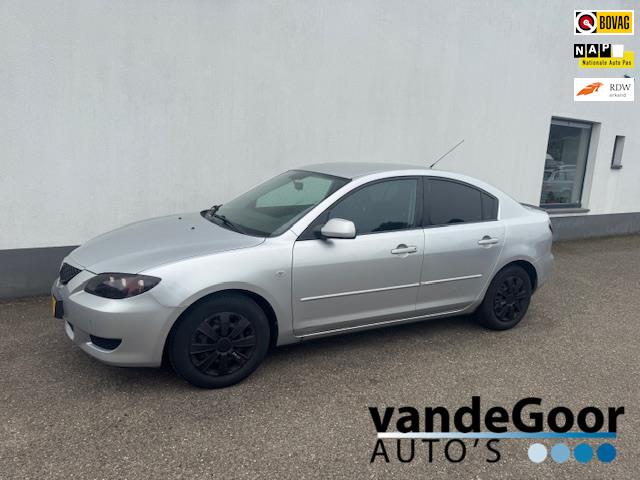Mazda 3 1.6 Touring Sportline, '06, airco, navi, met een nie, Auto's, Stof, Gebruikt, Zwart, 4 cilinders