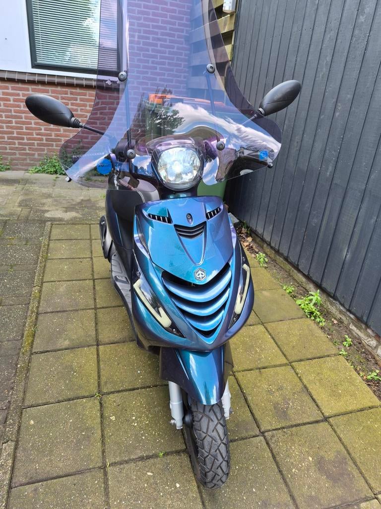 Piaggio Zip 4T - 2017, Fietsen en Brommers, Scooters | Piaggio, Zip, Benzine, Ophalen