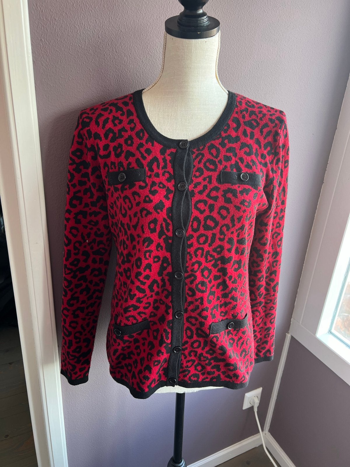 Question vest met luipaardprint - Maat M, Kleding | Dames, Ophalen of Verzenden, Gedragen, Maat 38/40 (M), Rood