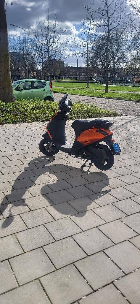 Zip piagio, Fietsen en Brommers, Scooters | Piaggio, Ophalen, Gebruikt, Zip, Benzine