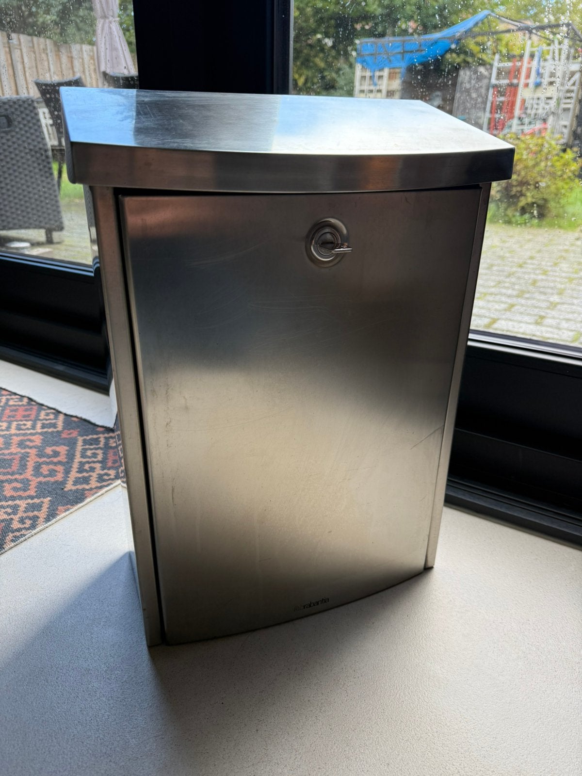 Brabantia RVS brievenbus, Ophalen of Verzenden, Zo goed als nieuw, Rvs, Wandbrievenbus