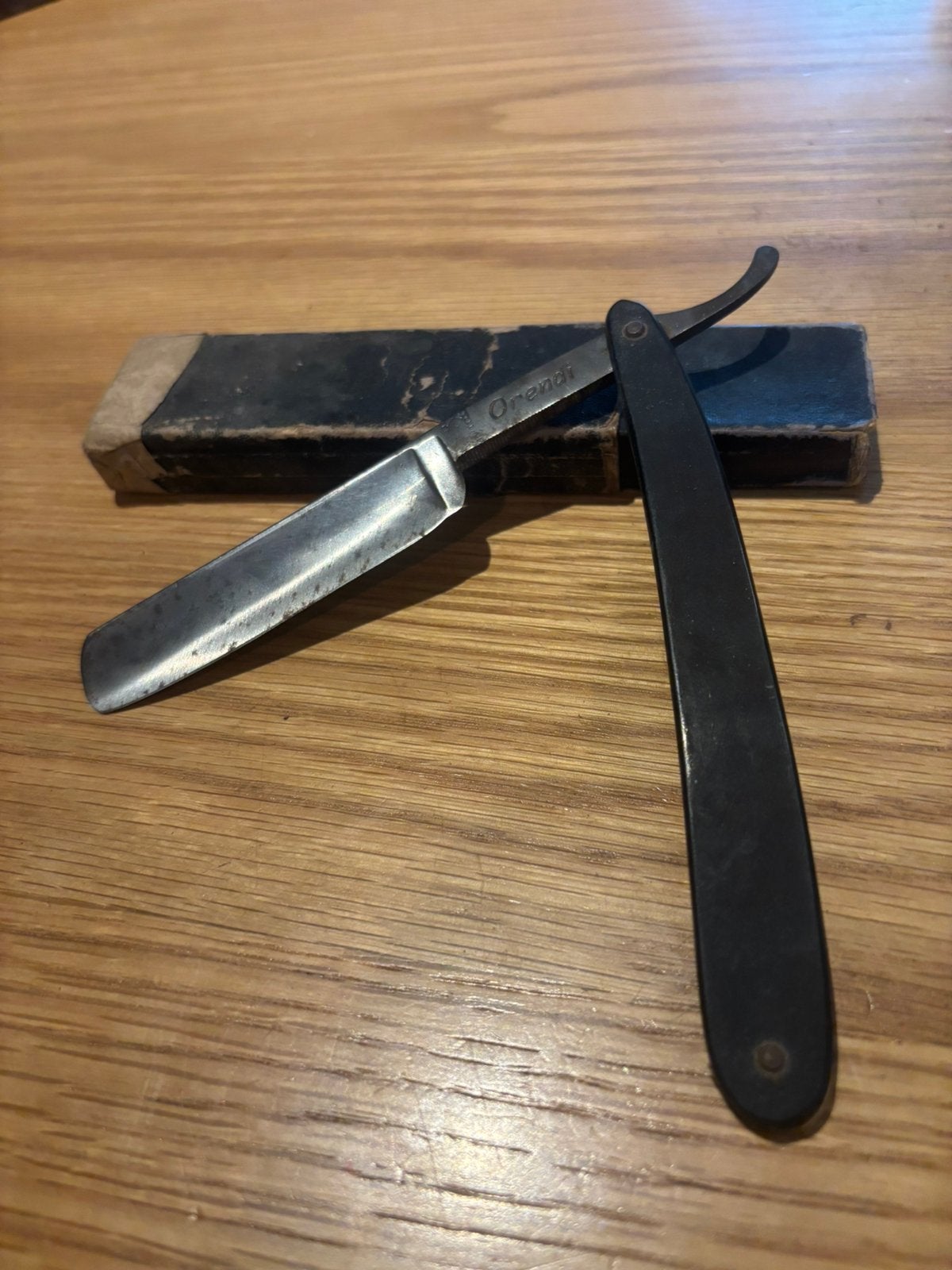 Antiek Orendi Scheermes met Doosje, Antiek en Kunst, Ophalen of Verzenden